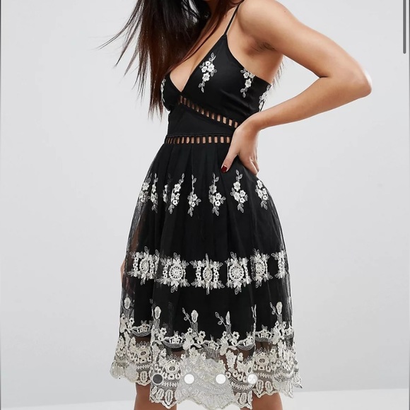 Boohoo Metallic Lace Skater Dress - Picture 4 of 8